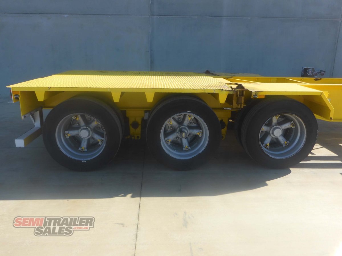 MAXITRANS SKEL TRAILER