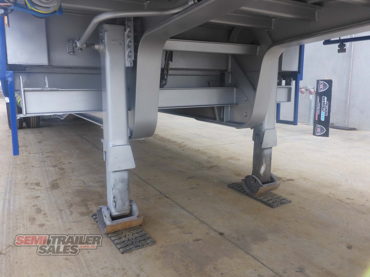VAWDREY DROP DECK TRAILER