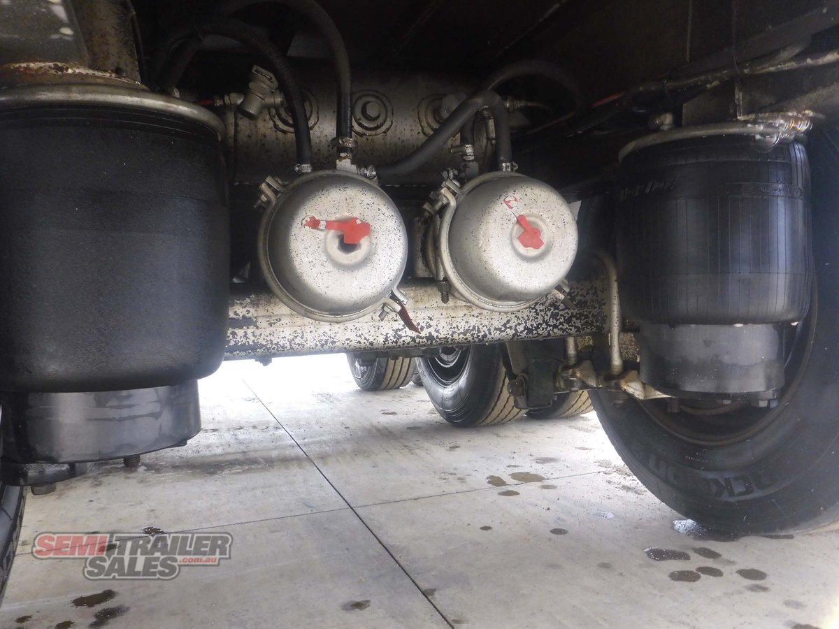 VAWDREY DROP DECK TRAILER