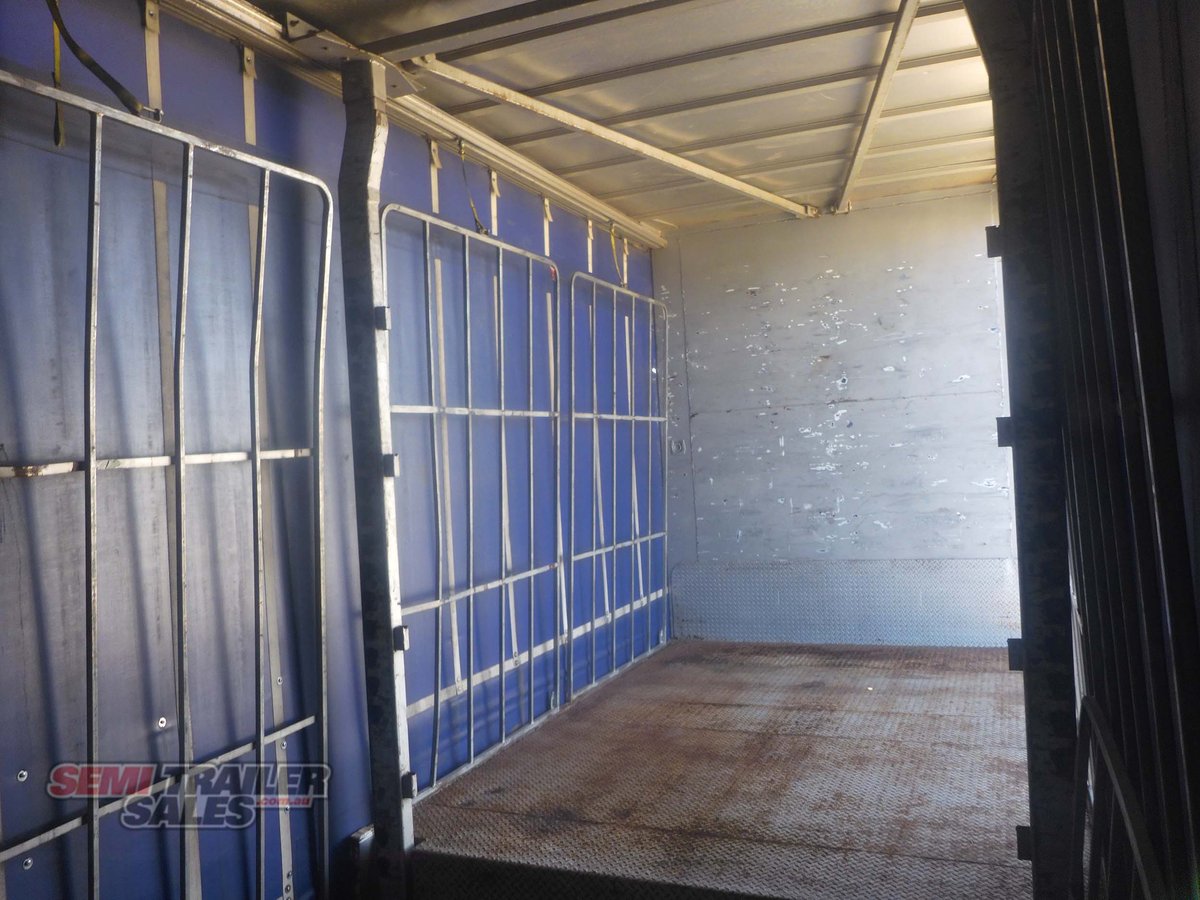 VAWDREY CURTAINSIDER TRAILER