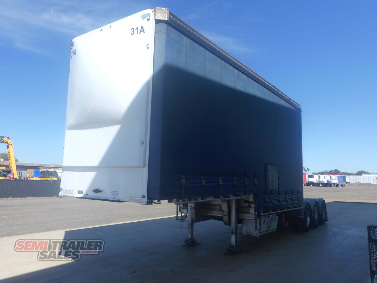 VAWDREY CURTAINSIDER TRAILER