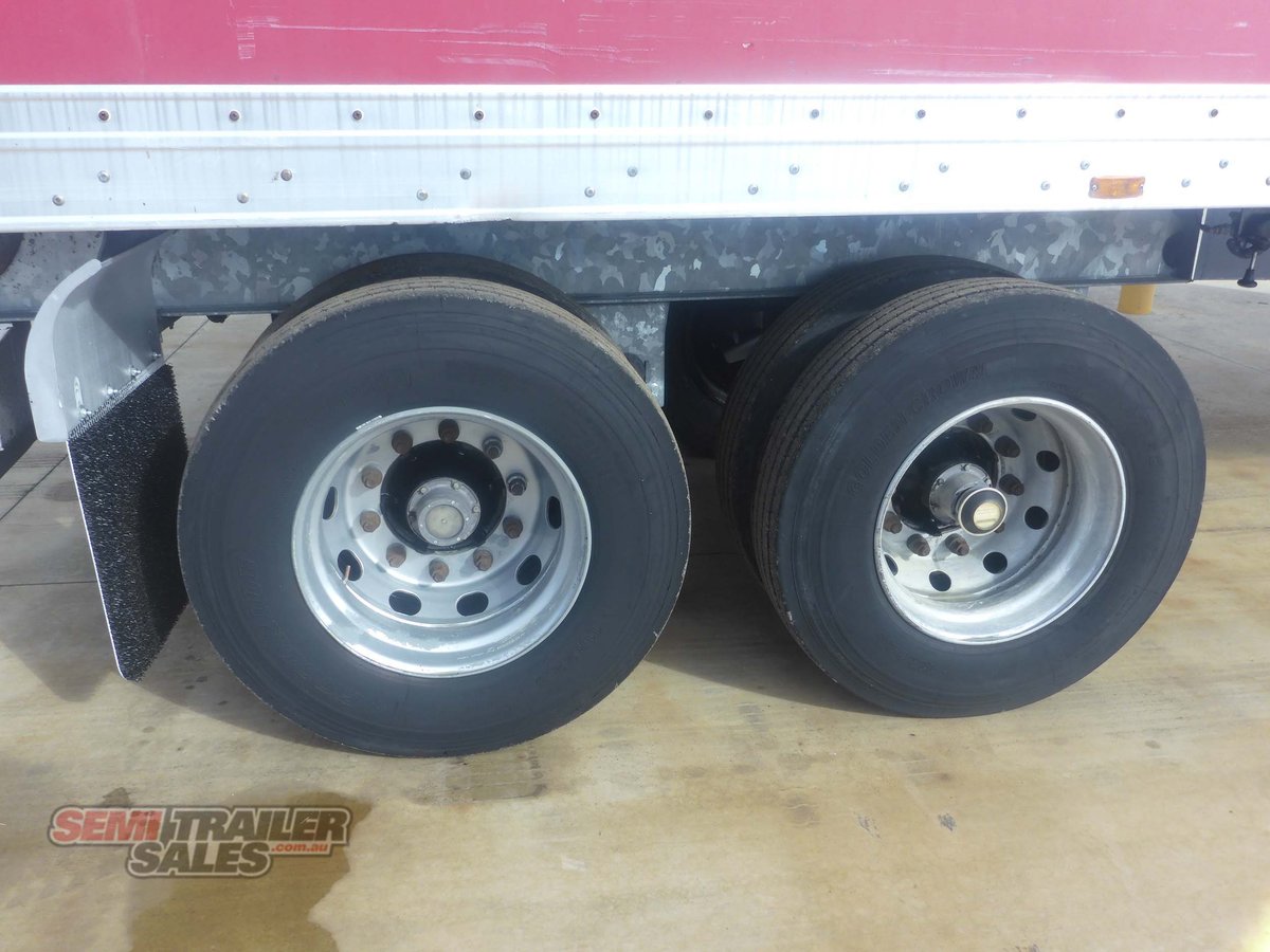 MAXITRANS PANTECH TRAILER