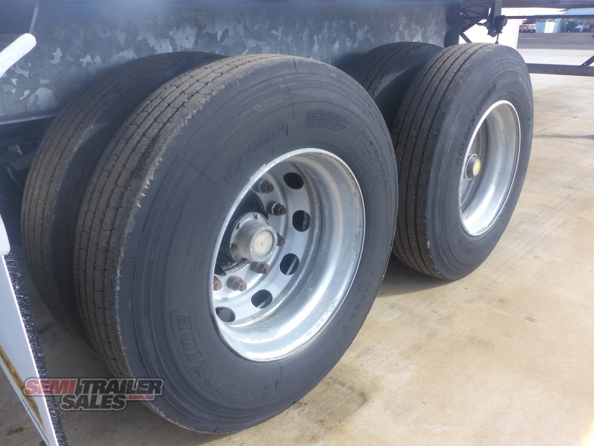 MAXITRANS PANTECH TRAILER