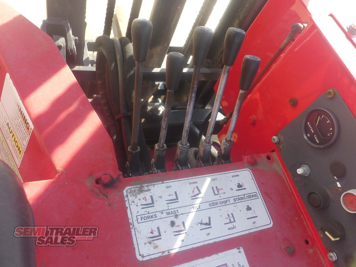 2003 KUBOTA MOFFETT FORKLIFT 