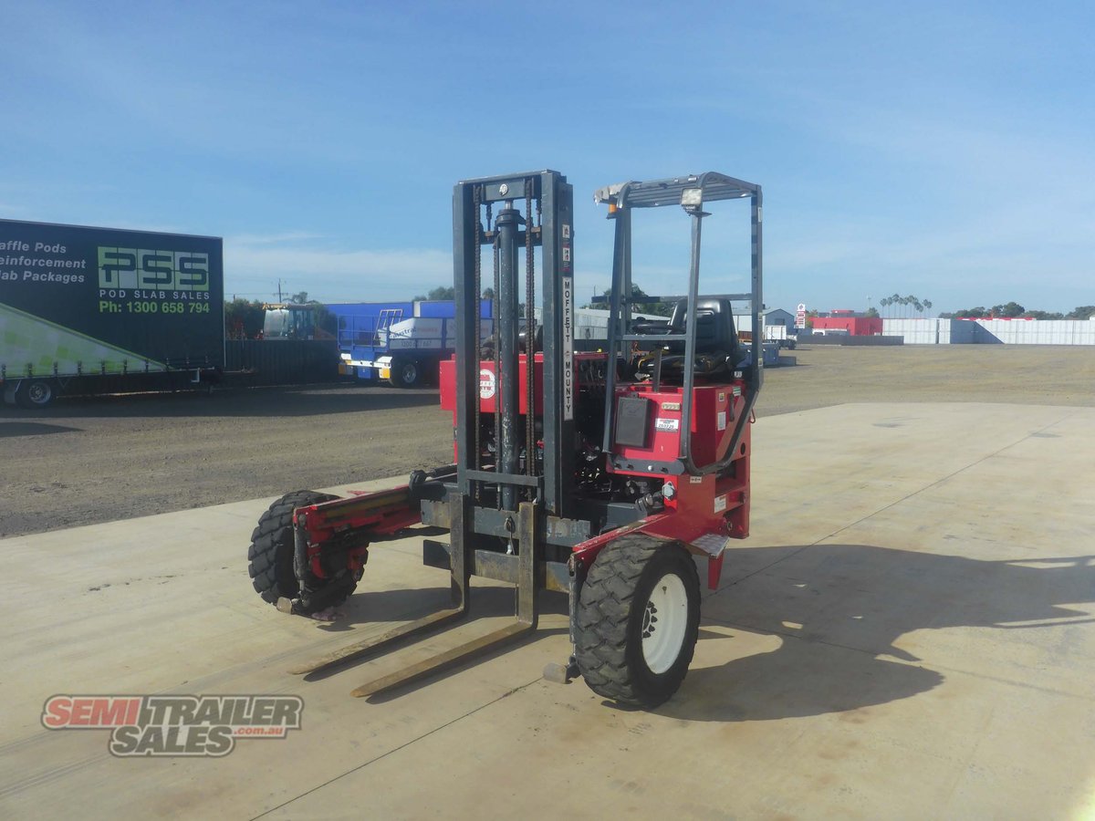 2003 KUBOTA MOFFETT FORKLIFT 