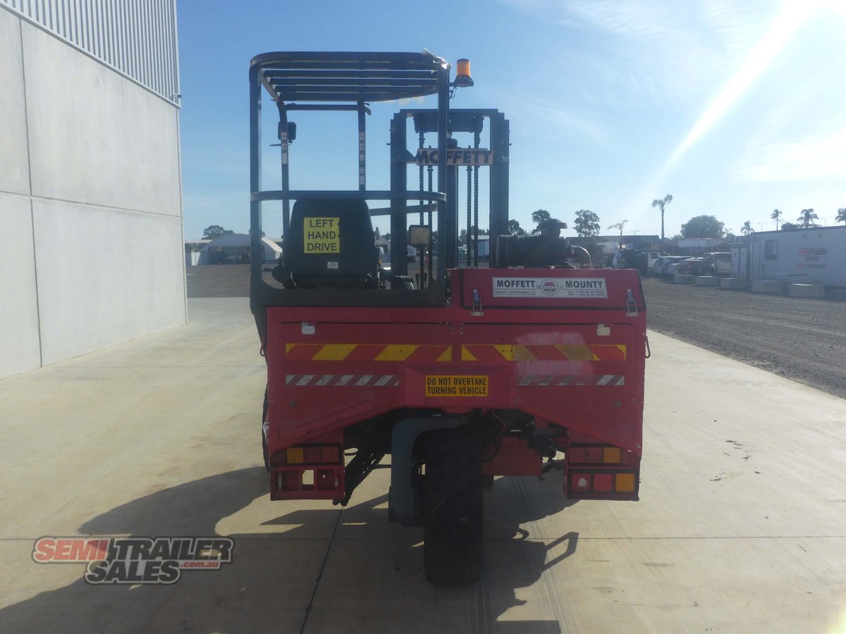 2003 KUBOTA MOFFETT FORKLIFT 