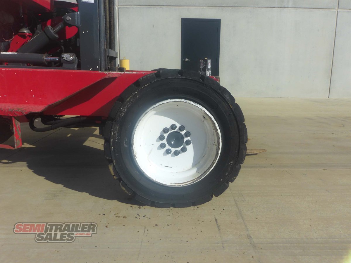 2003 KUBOTA MOFFETT FORKLIFT 