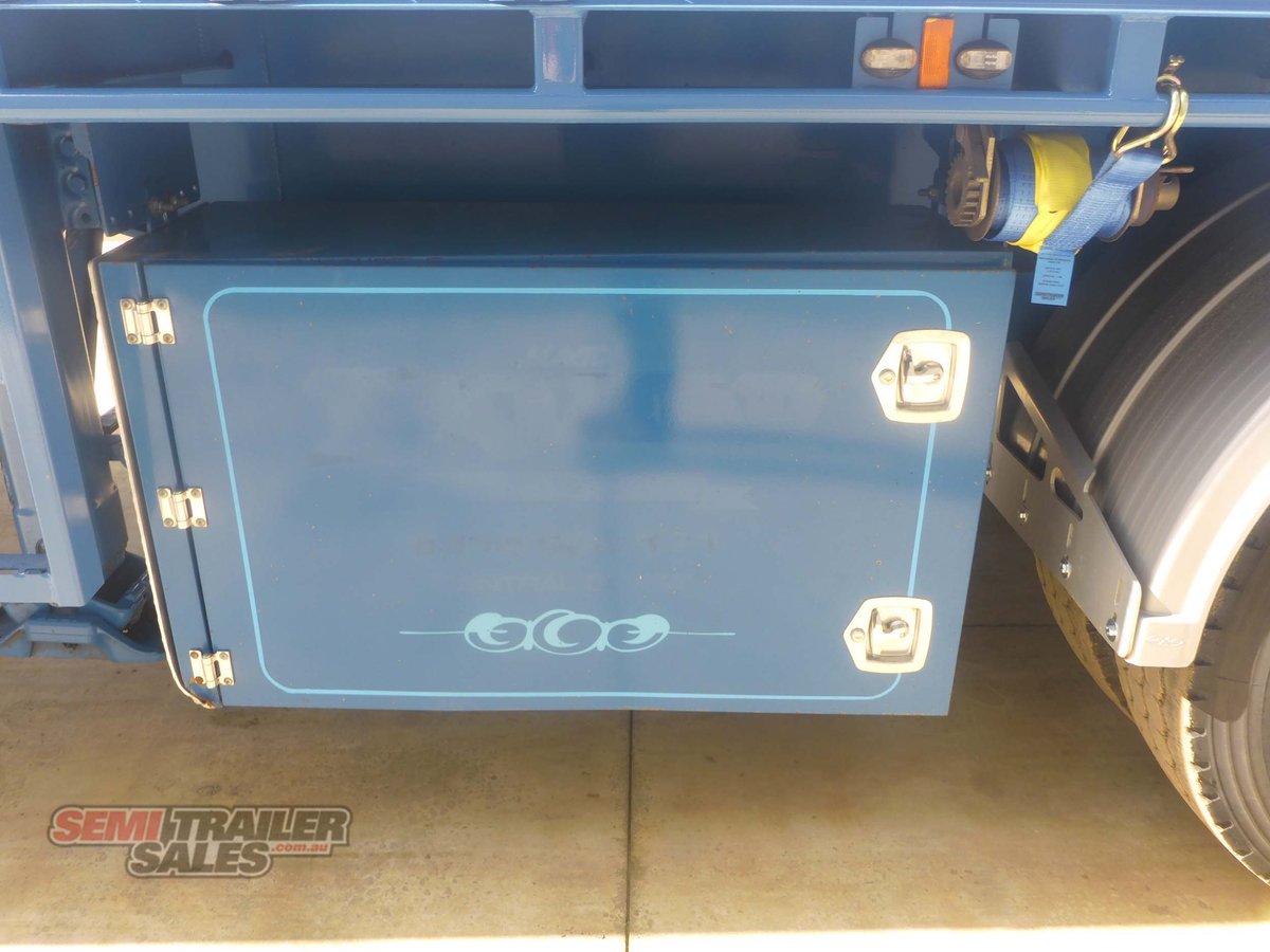 VAWDREY FLAT TOP TRAILER