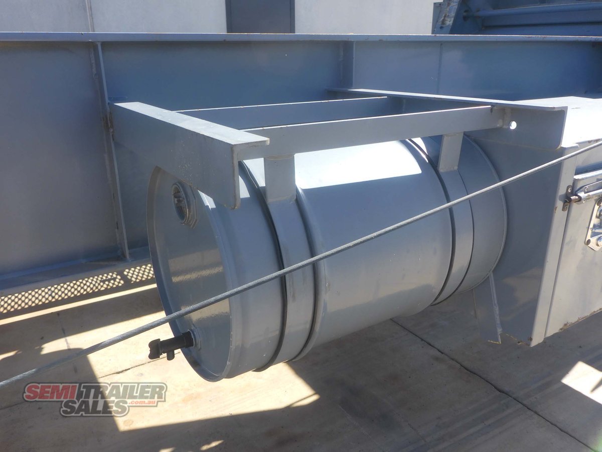 MAXITRANS SKEL TRAILER