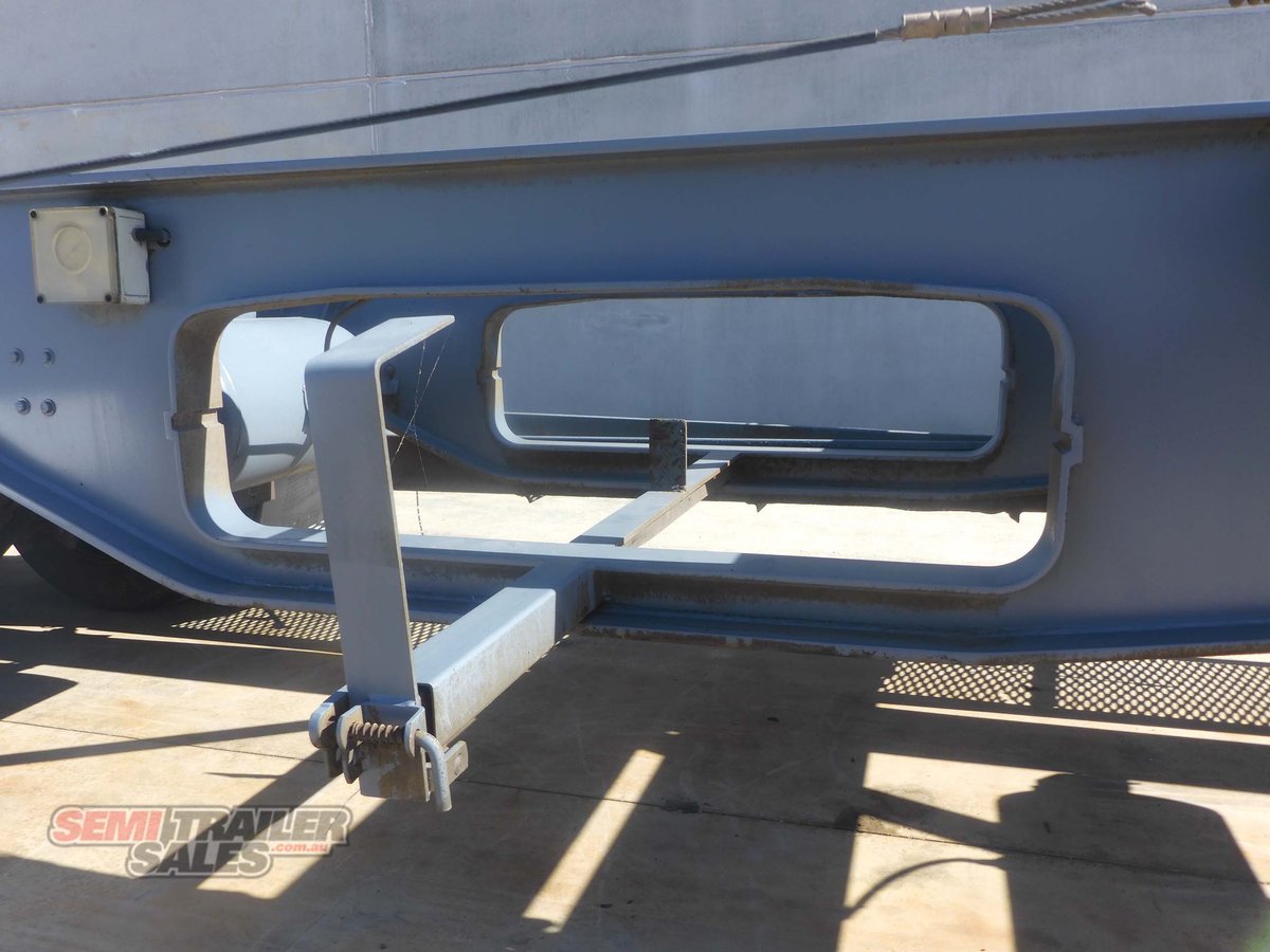 MAXITRANS SKEL TRAILER