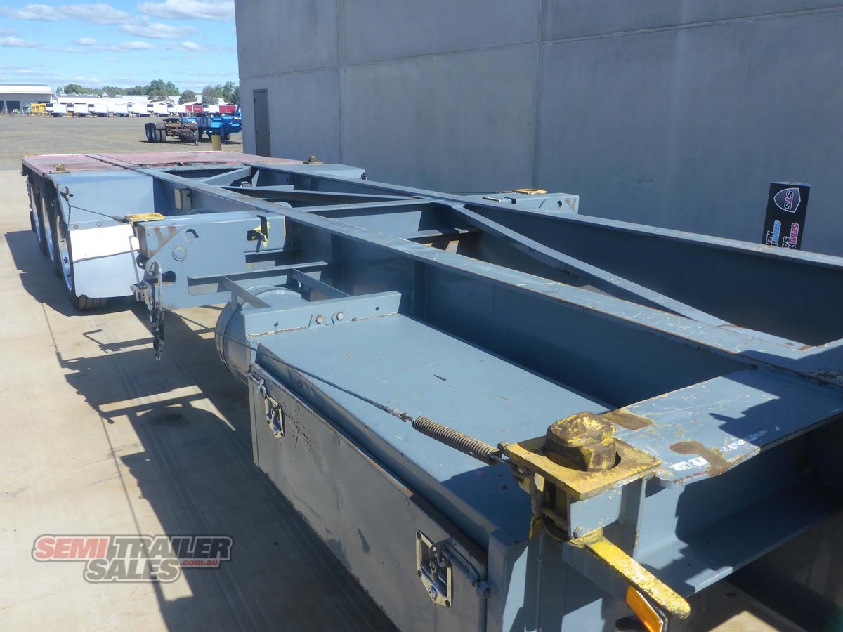 MAXITRANS SKEL TRAILER