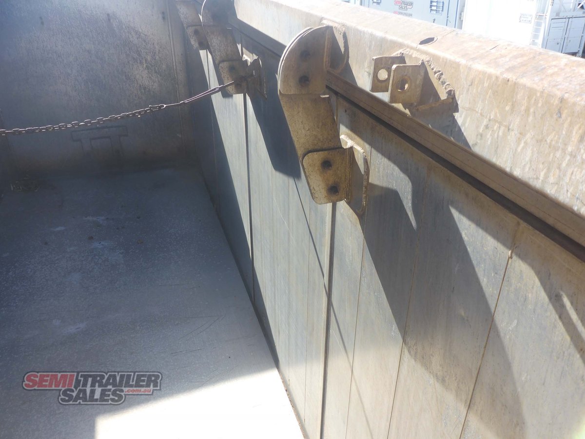 LUSTY TIPPER TRAILER
