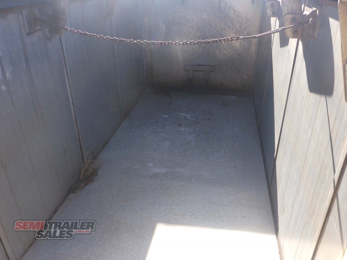 LUSTY TIPPER TRAILER