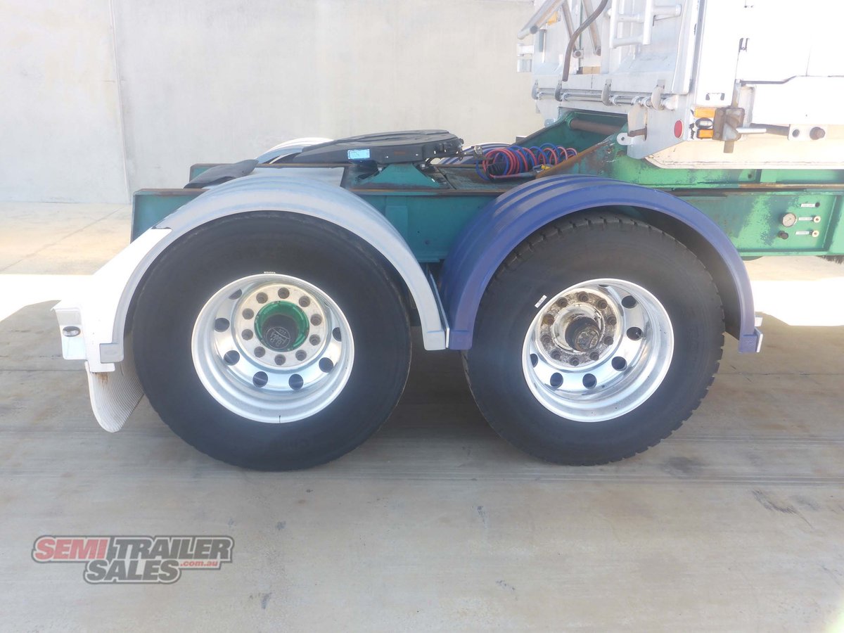 LUSTY TIPPER TRAILER