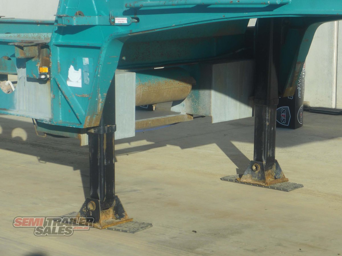 MAXITRANS SKEL TRAILER