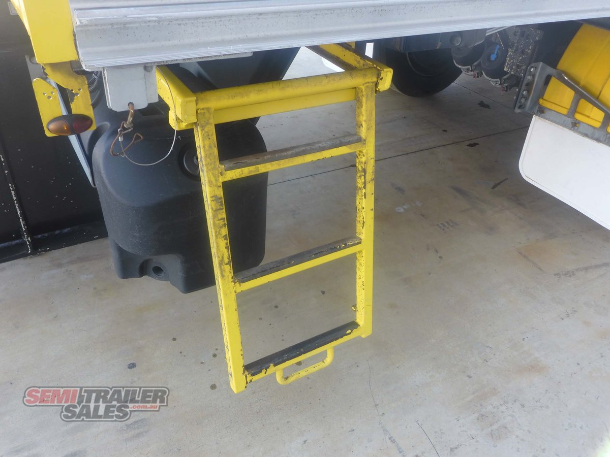 2014 CIMC PIG TRAILER