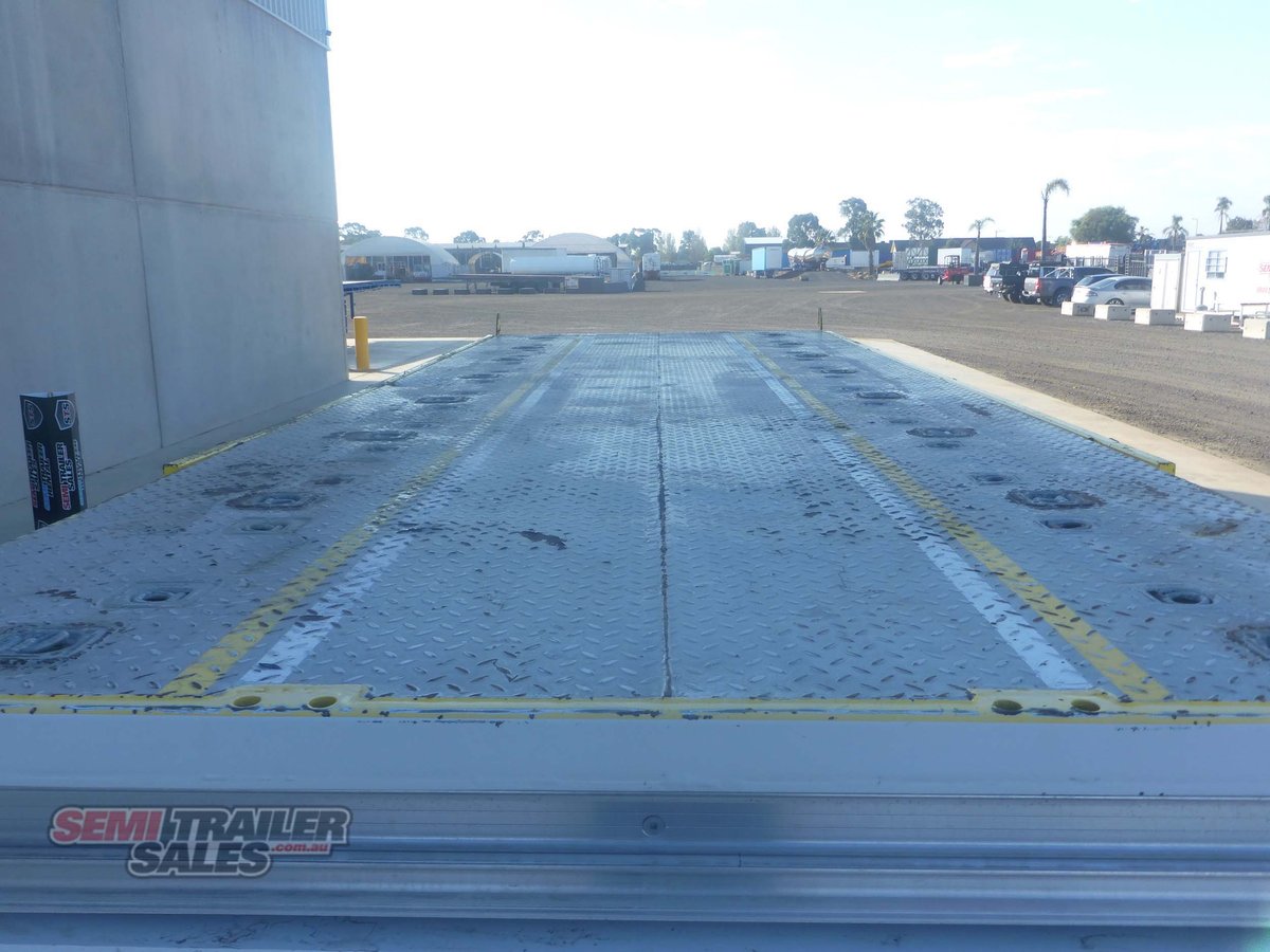 2014 CIMC PIG TRAILER