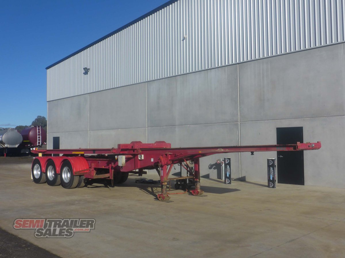 KRUEGER SKEL TRAILER