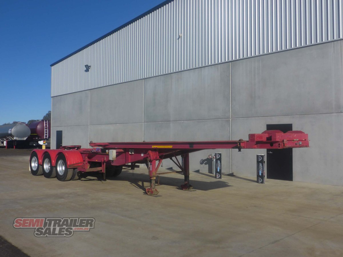KRUEGER SKEL TRAILER