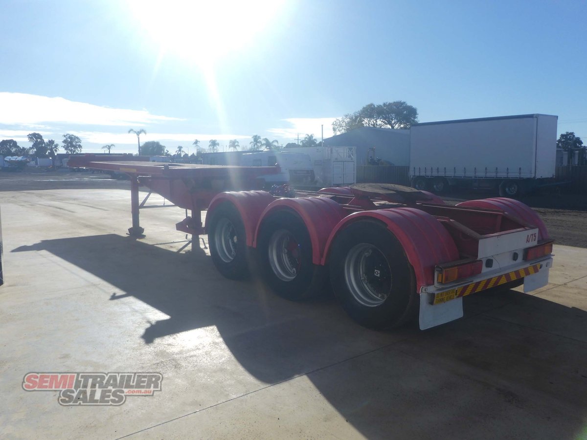KRUEGER SKEL TRAILER