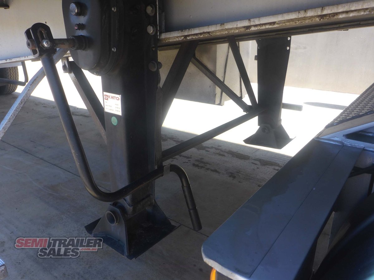 FREIGHTER CURTAINSIDER TRAILER
