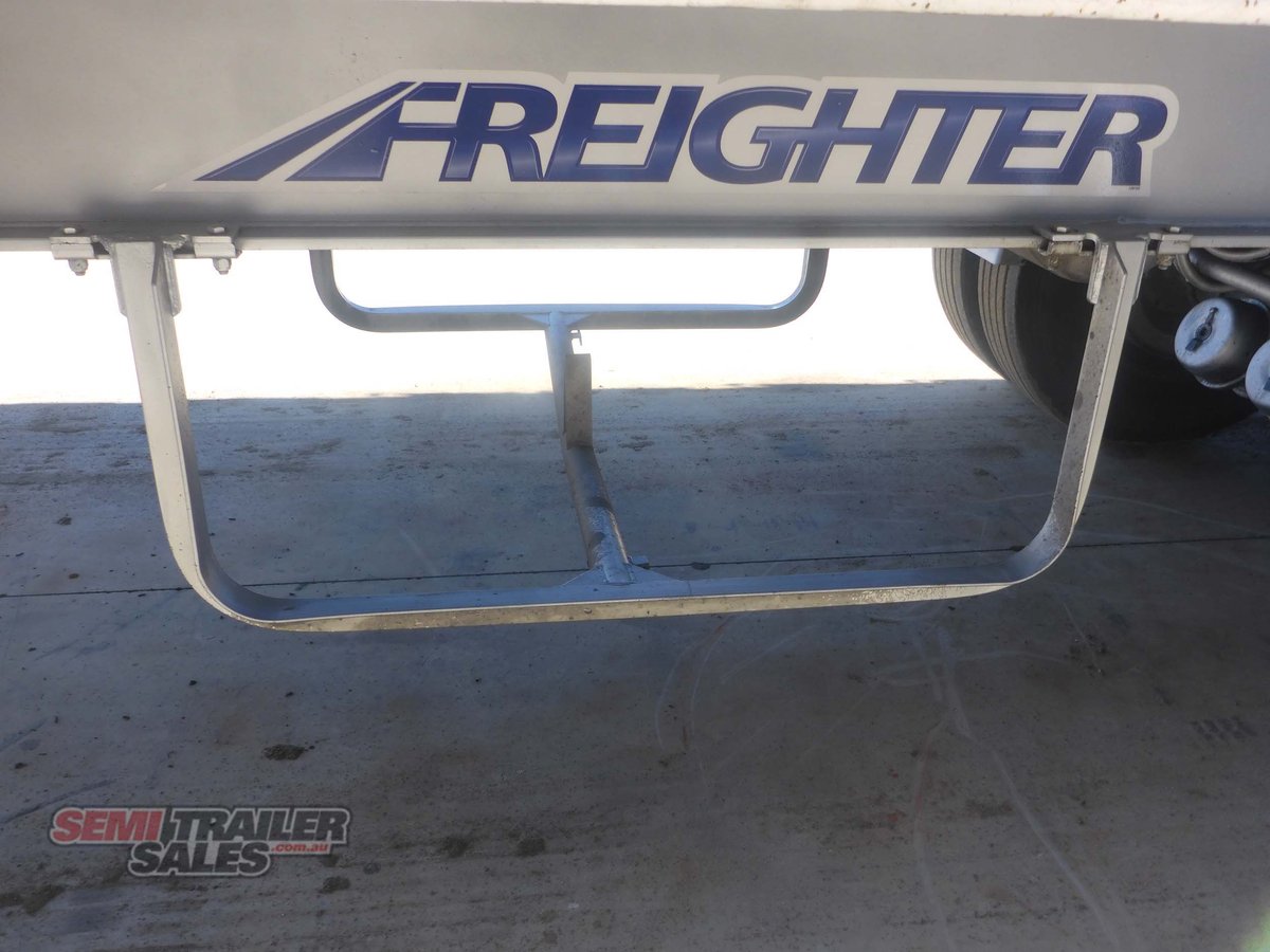 FREIGHTER CURTAINSIDER TRAILER