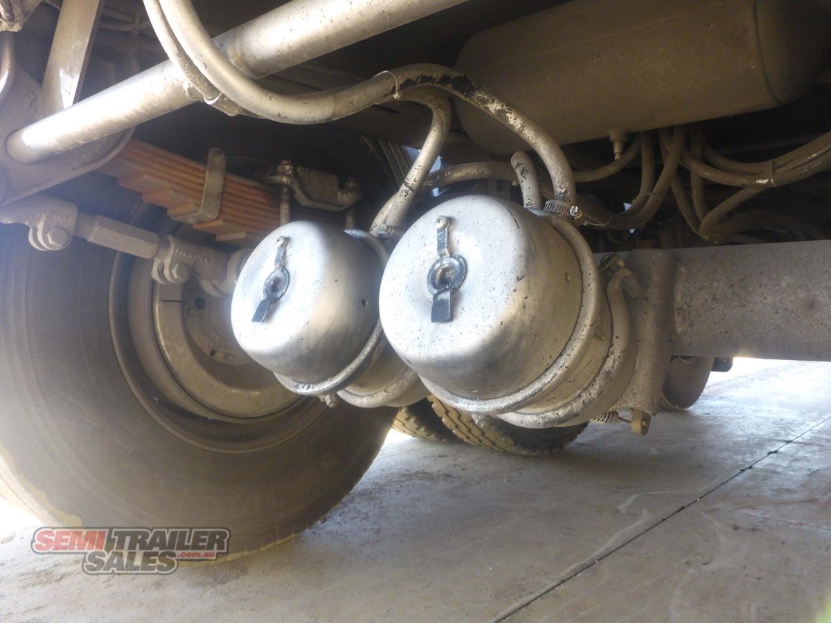 FREIGHTER CURTAINSIDER TRAILER