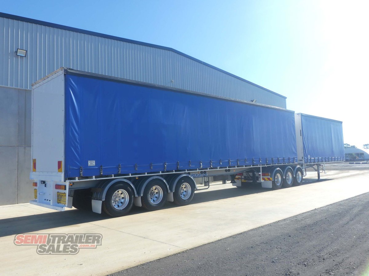 FREIGHTER CURTAINSIDER TRAILER