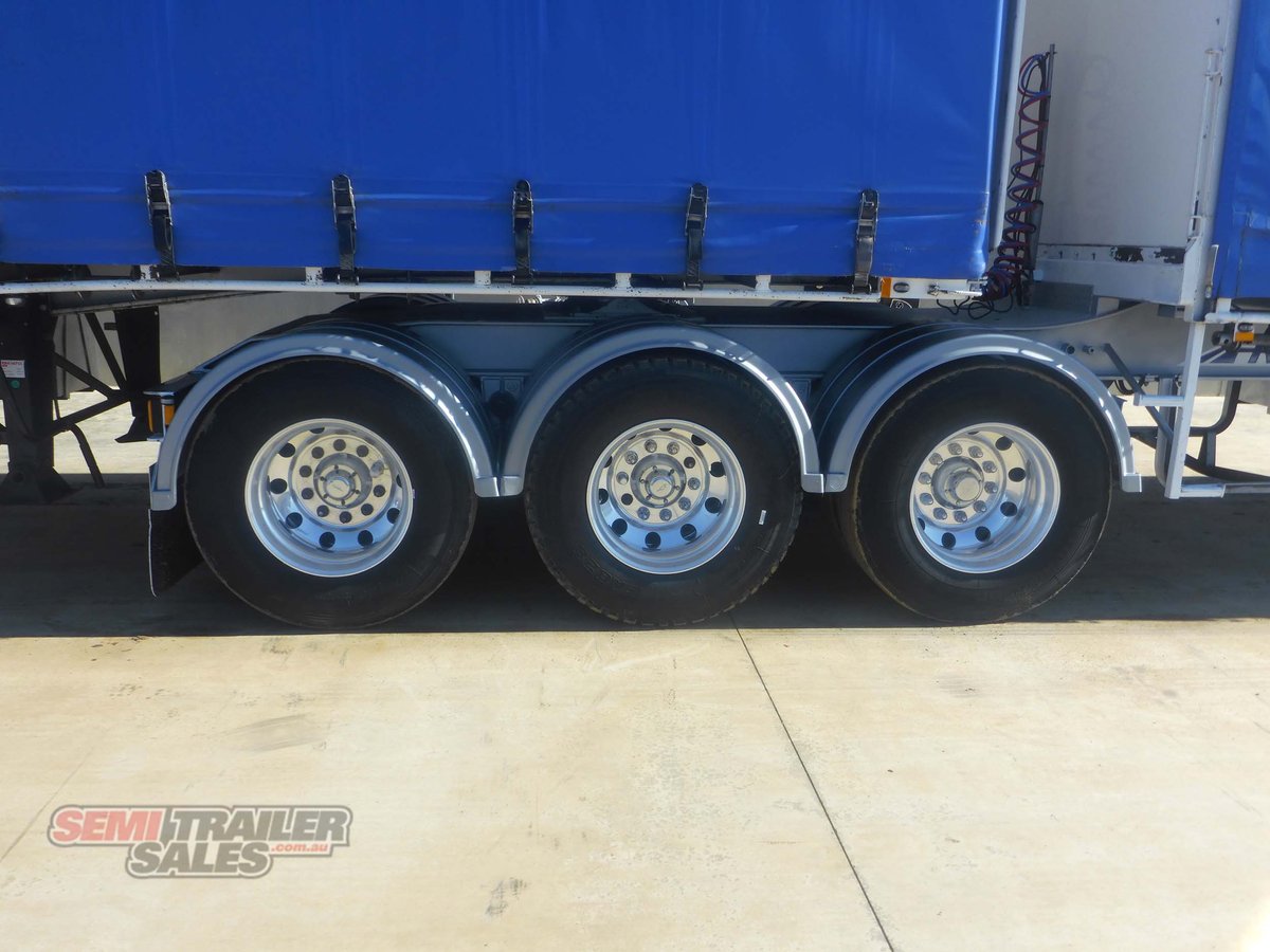 FREIGHTER CURTAINSIDER TRAILER
