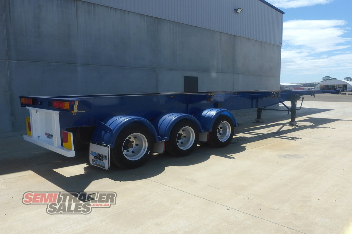 BARKER SKEL TRAILER