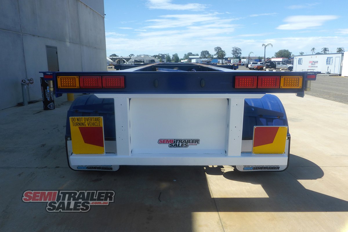 BARKER SKEL TRAILER