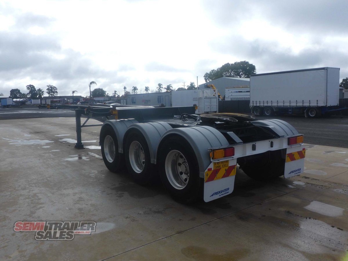 MAXITRANS SKEL TRAILER