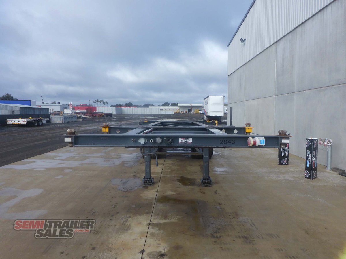 MAXITRANS SKEL TRAILER