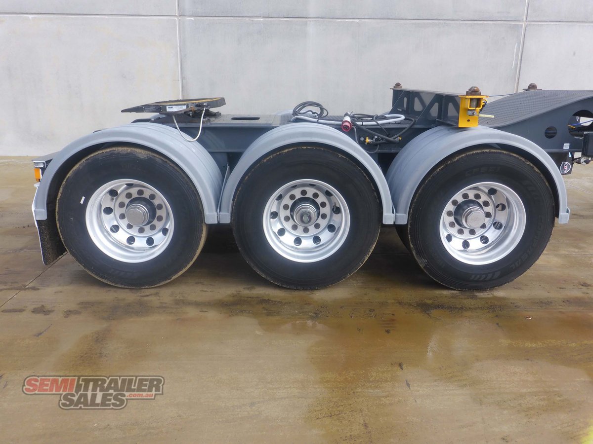 MAXITRANS SKEL TRAILER