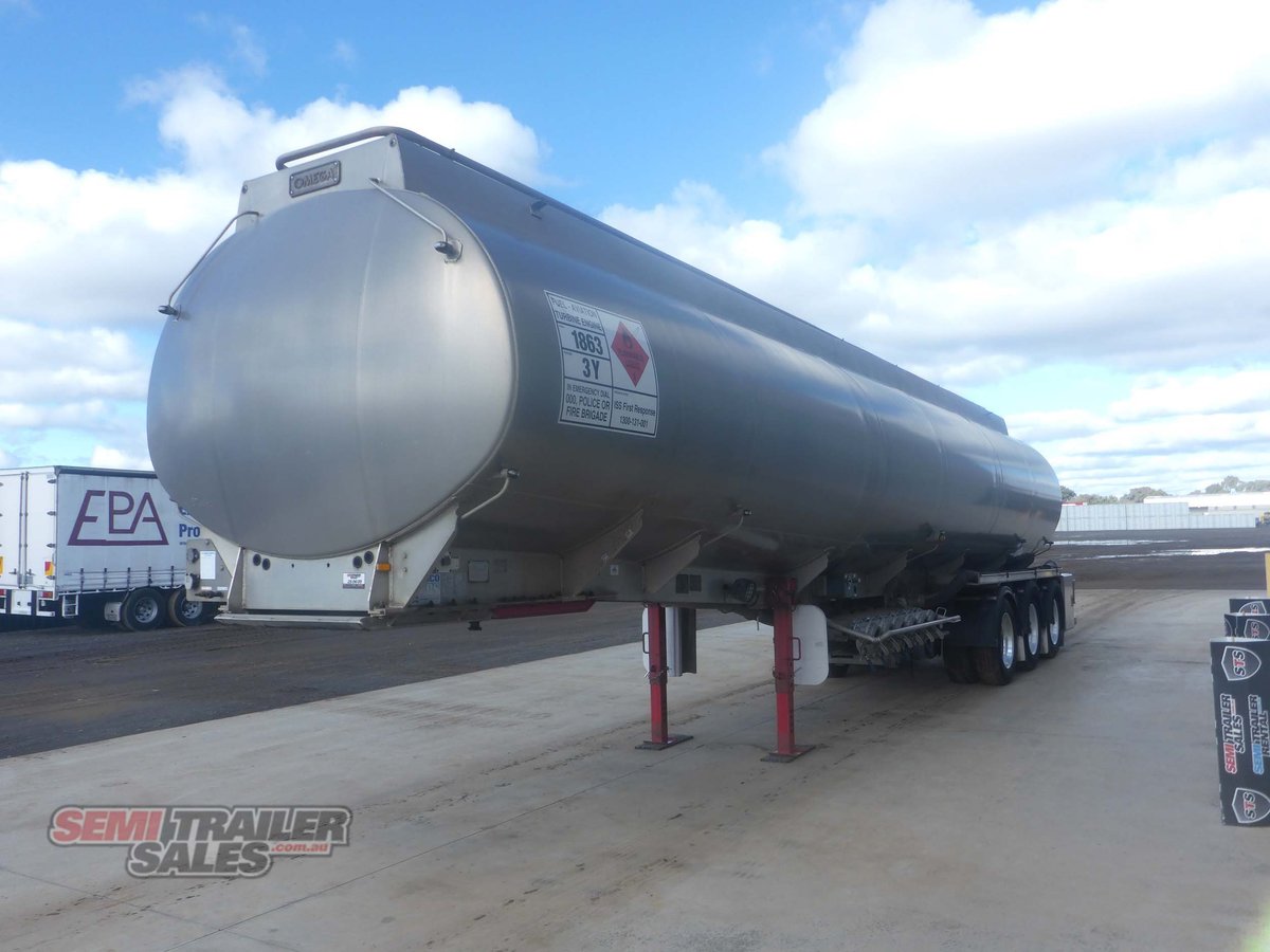 OMEGA TANKER TRAILER