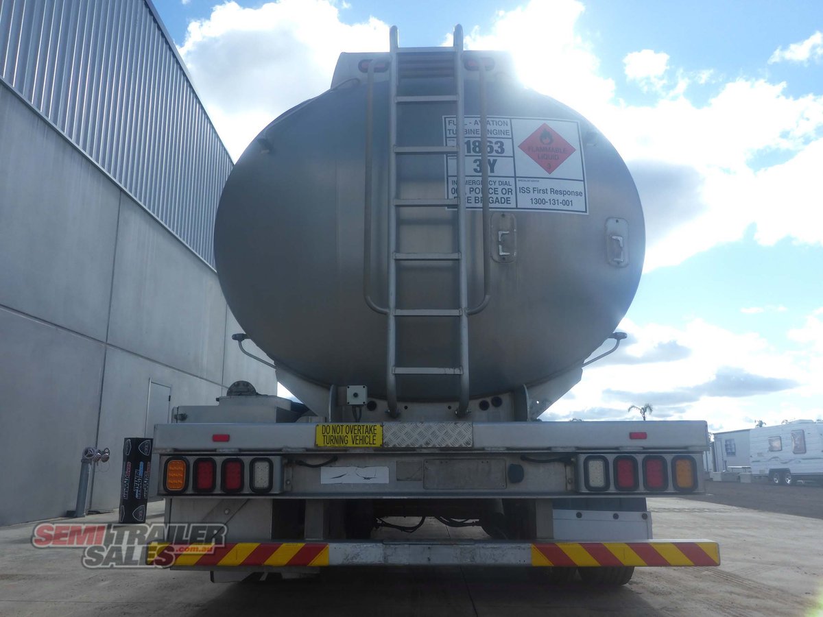 OMEGA TANKER TRAILER