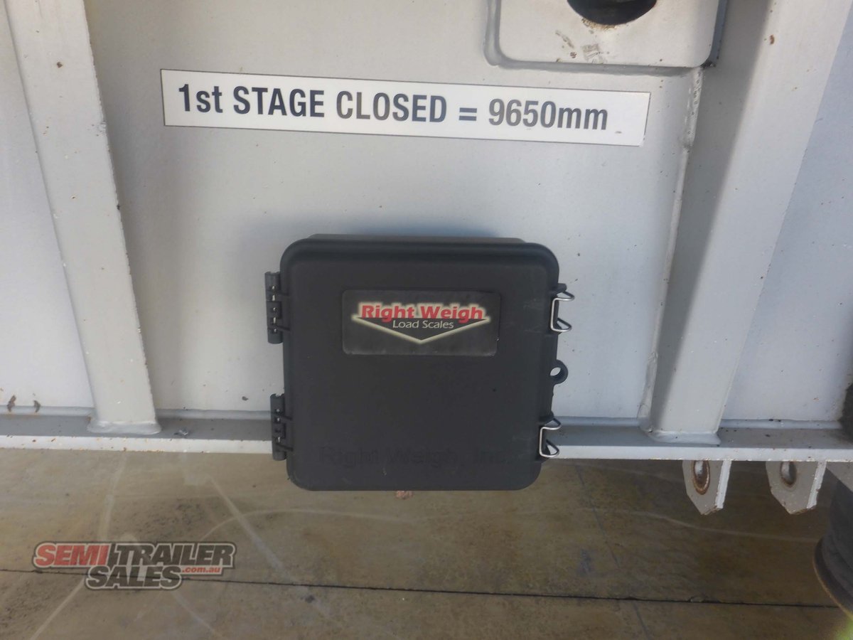 MAXITRANS FLAT TOP TRAILER