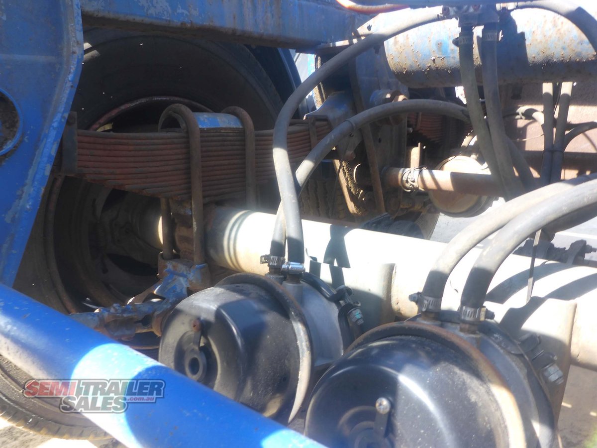 FRUEHAUF SKEL TRAILER
