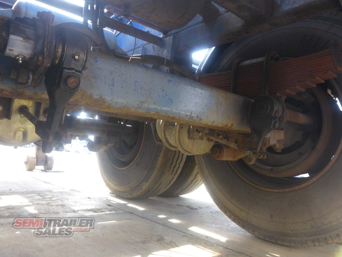 FRUEHAUF SKEL TRAILER