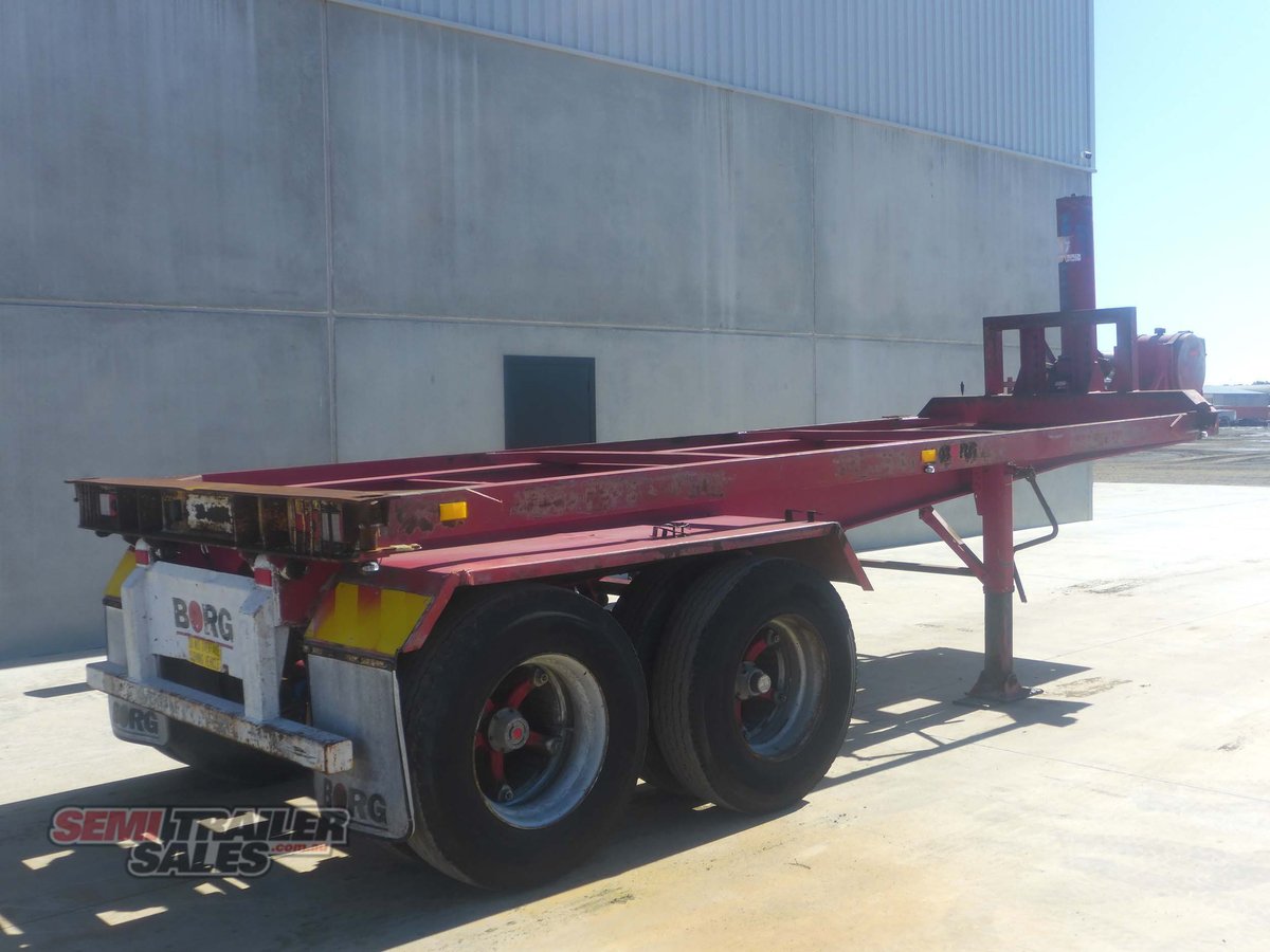 BARKER SKEL TRAILER