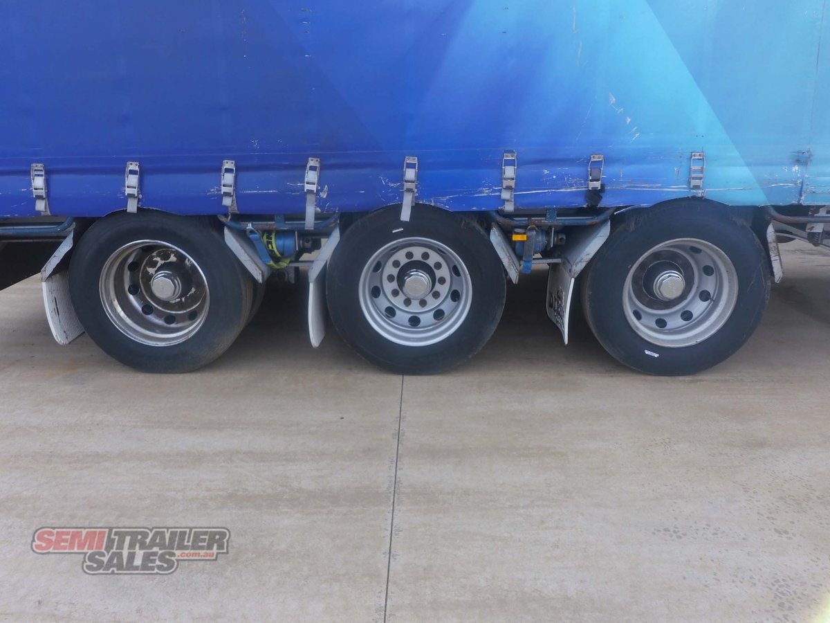 VAWDREY CURTAINSIDER TRAILER