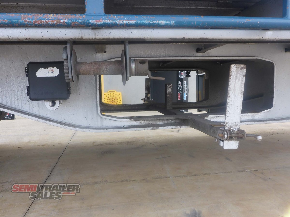 VAWDREY CURTAINSIDER TRAILER