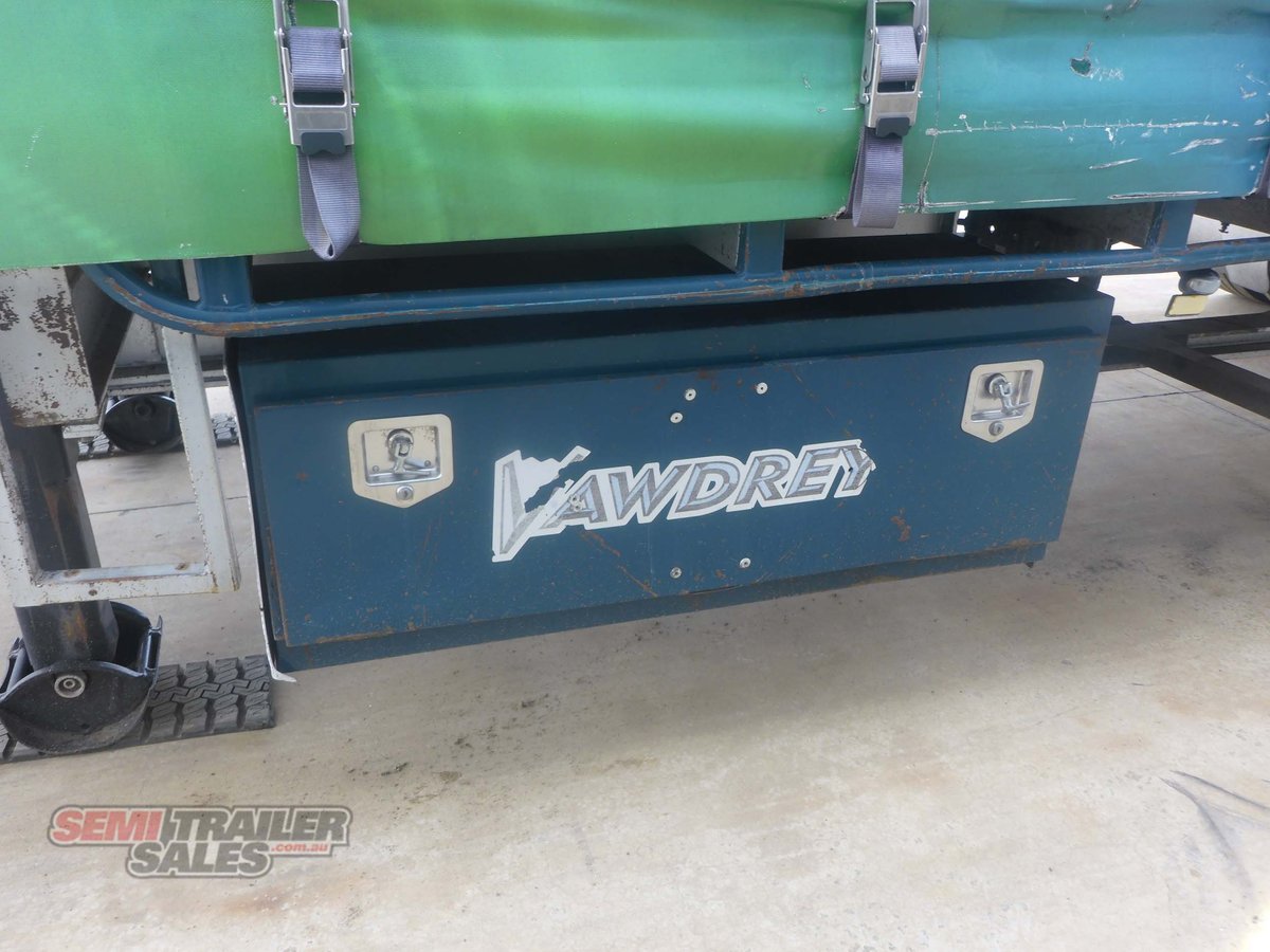 VAWDREY CURTAINSIDER TRAILER