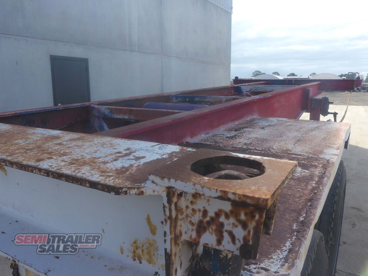 KRUEGER SKEL TRAILER