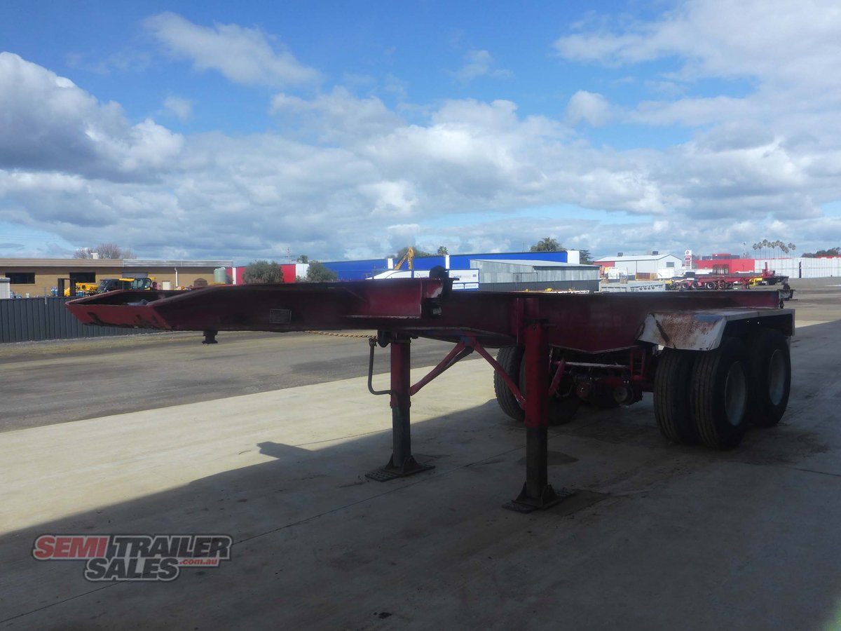 KRUEGER SKEL TRAILER