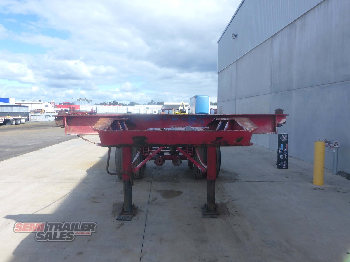 KRUEGER SKEL TRAILER