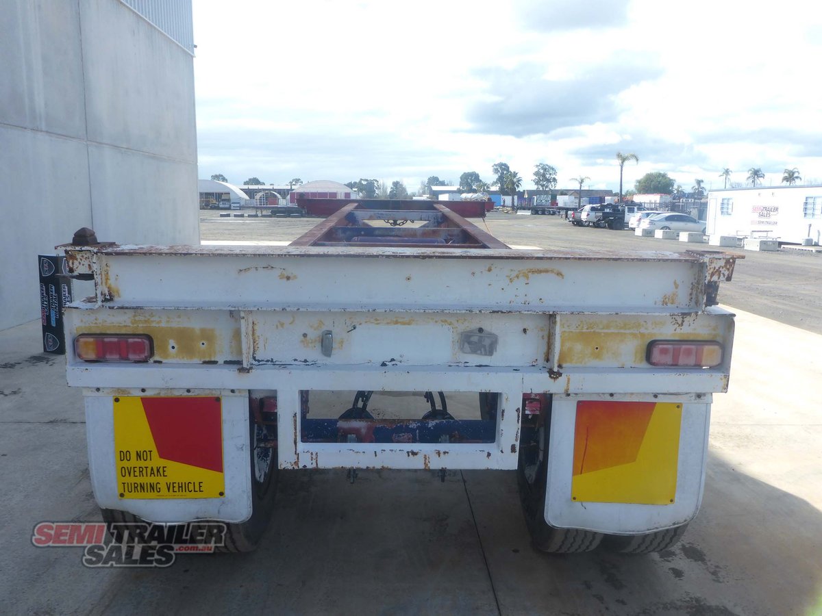 KRUEGER SKEL TRAILER