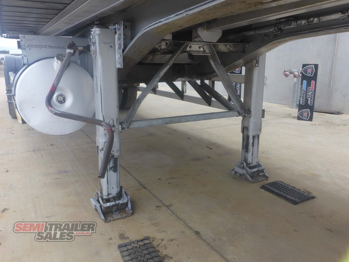 VAWDREY REFRIGERATED TRAILER