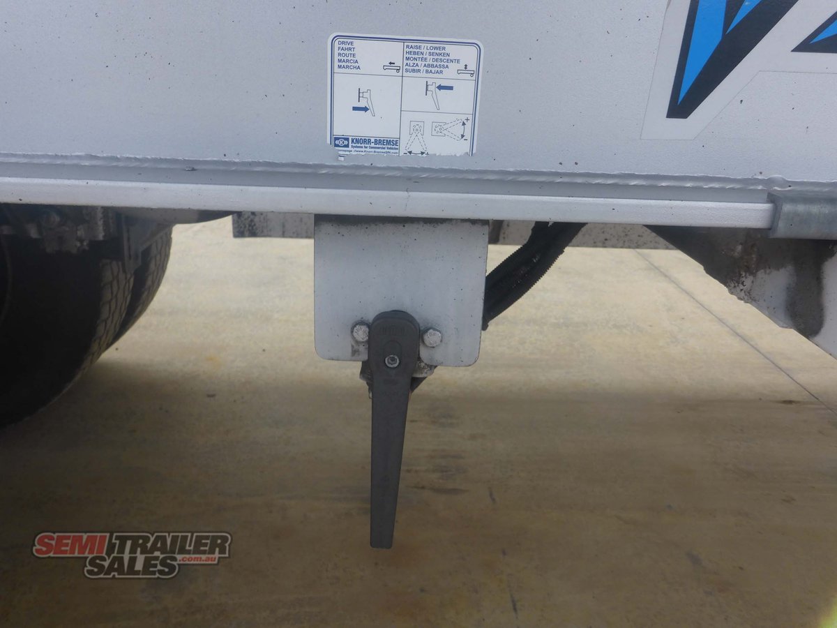 VAWDREY REFRIGERATED TRAILER