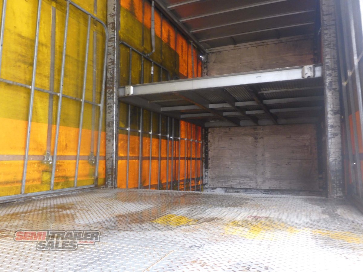 VAWDREY CURTAINSIDER TRAILER
